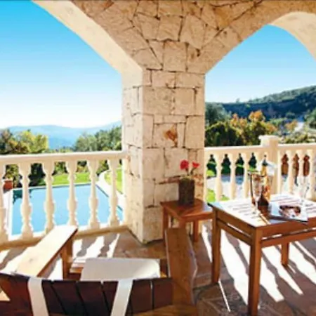 Antalya Kas'ta Muhtesem Manzarali Havuzlu Villa *